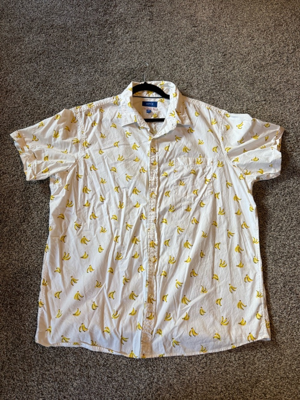 Apt. 9 White Short-Sleeve Button-Down Shirt with Yellow Banana Print